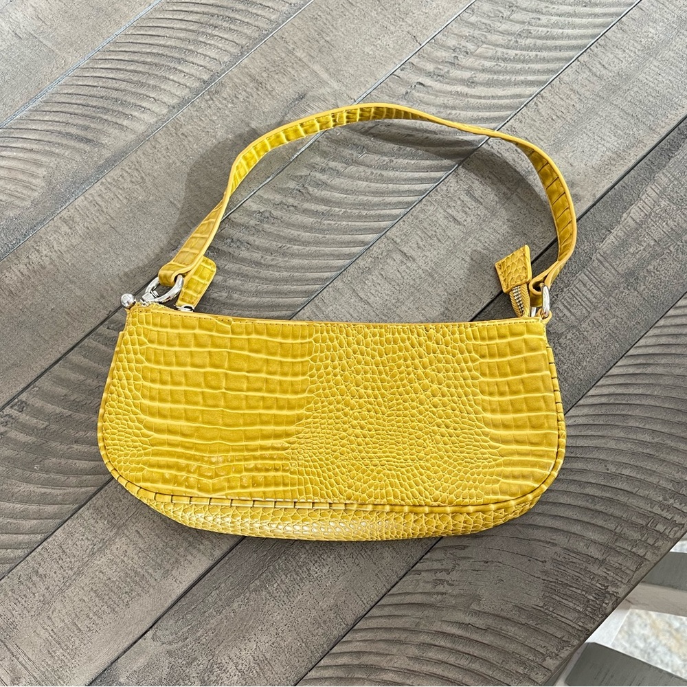 Pre-loved! URBAN OUTFITTERS Yellow Croc Handbag / Baguette Bags!